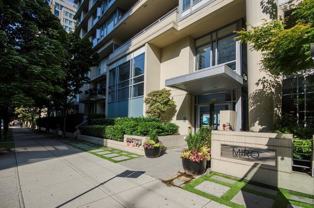 1001 Richards Street #1406 - Photo 1 of 1