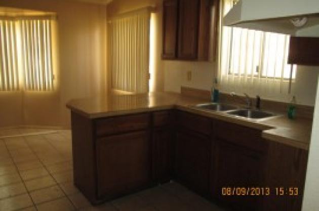 800 East Alaska Street - Photo 3 of 7