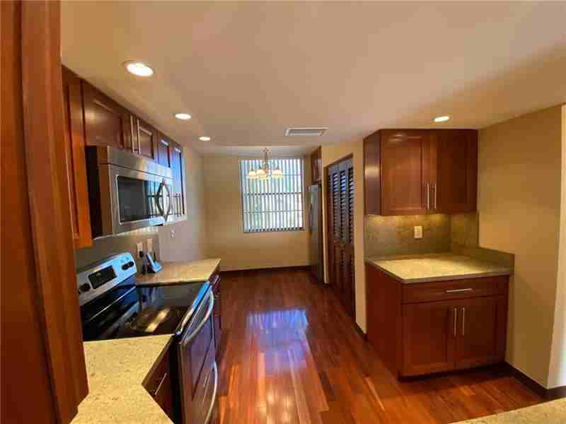 7350 Nw 18th St - Photo 2 of 40
