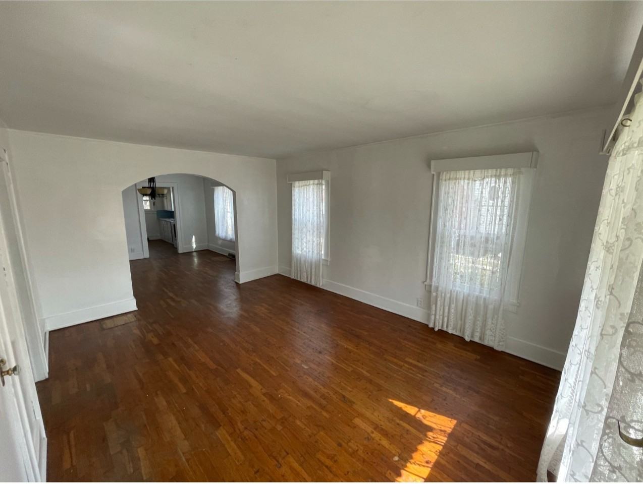 425 E 5th St - Photo 2 of 10