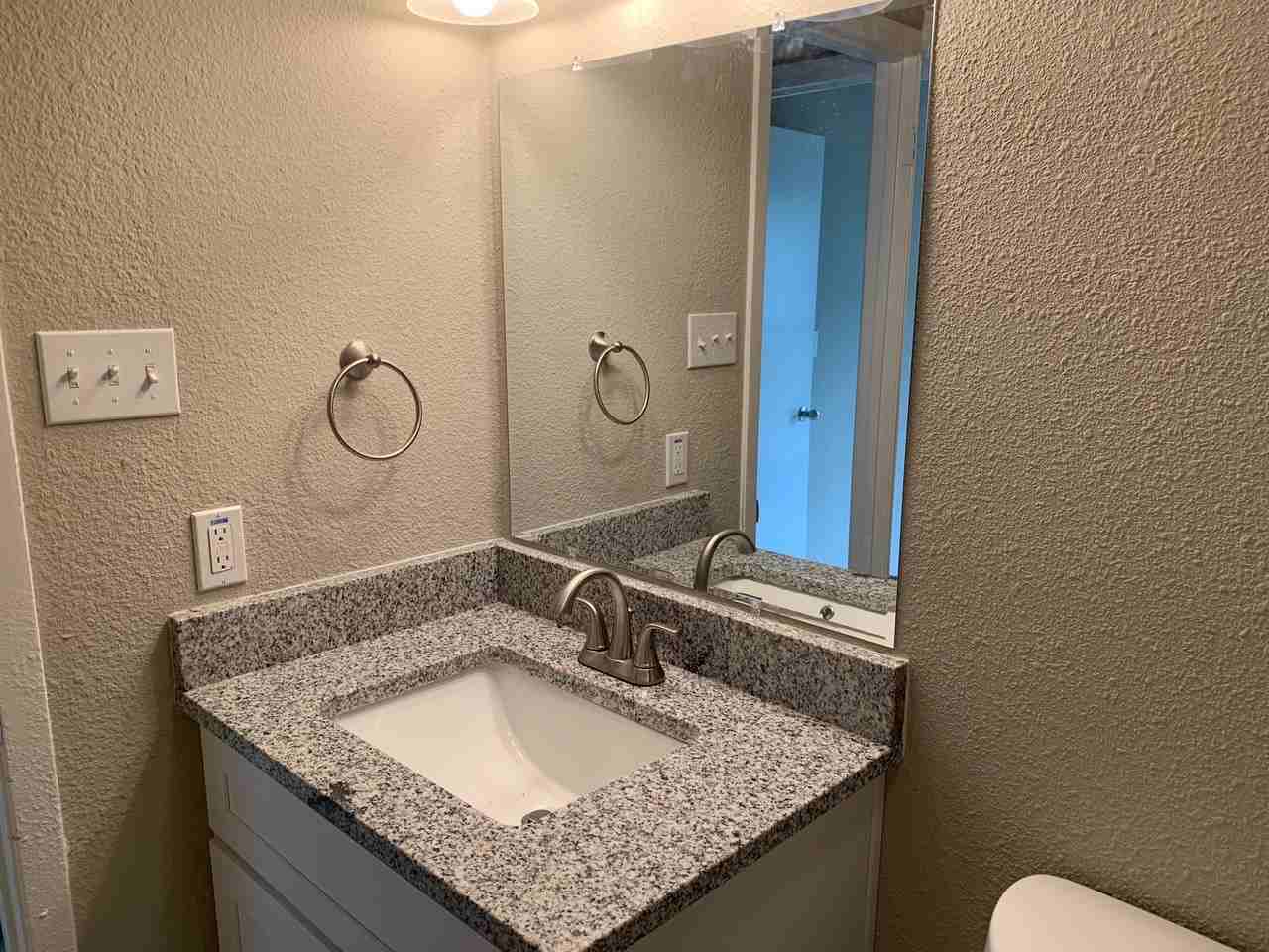 406 E Springdale Ln #1 - Photo 4 of 8
