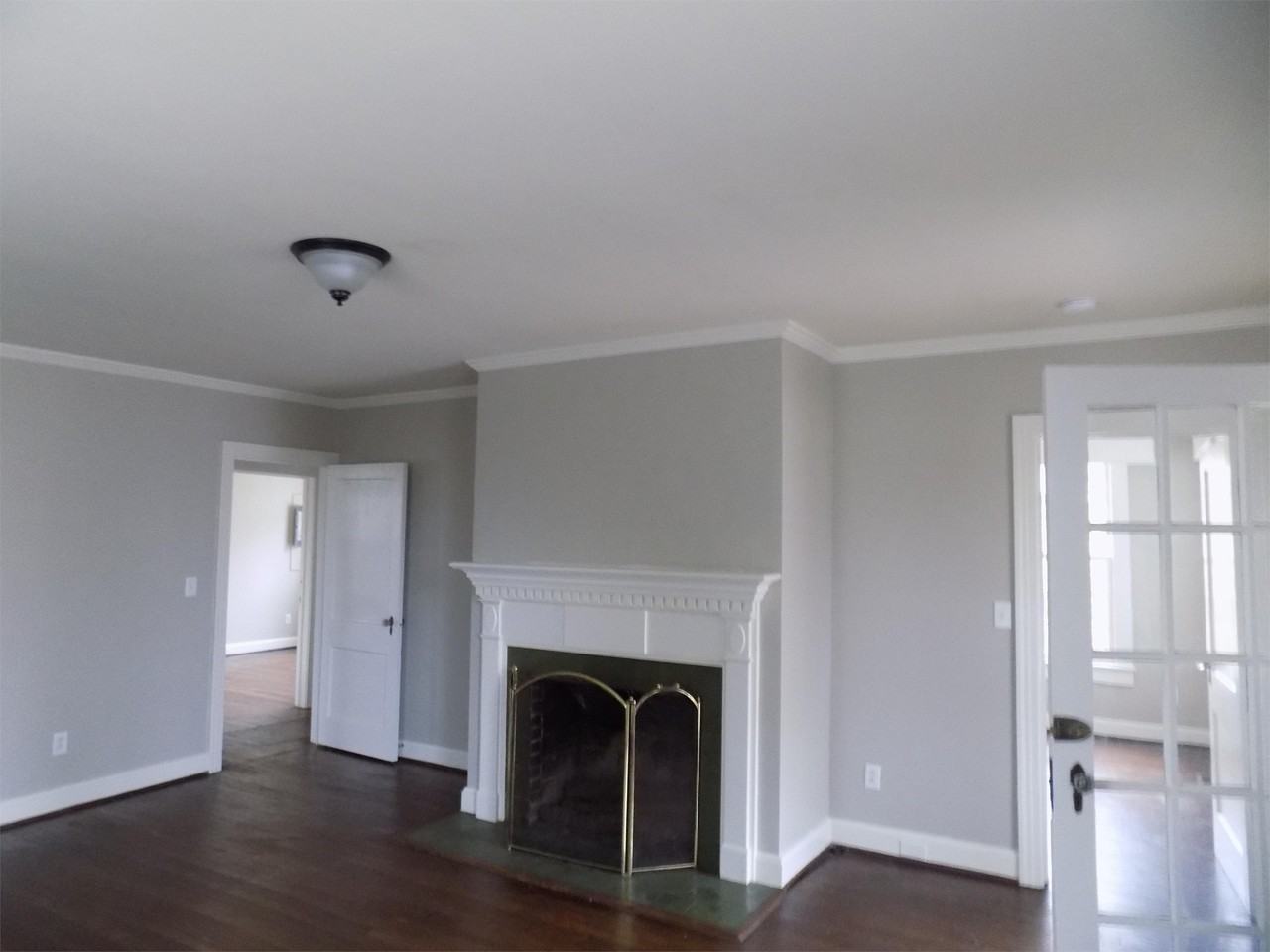 306 Walker St #1 - Photo 4 of 15