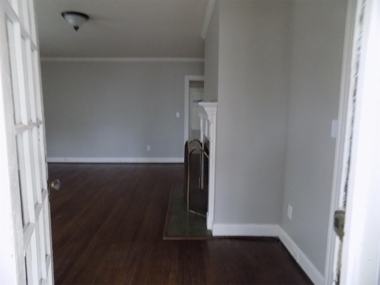 306 Walker St #1 - Photo 5 of 15