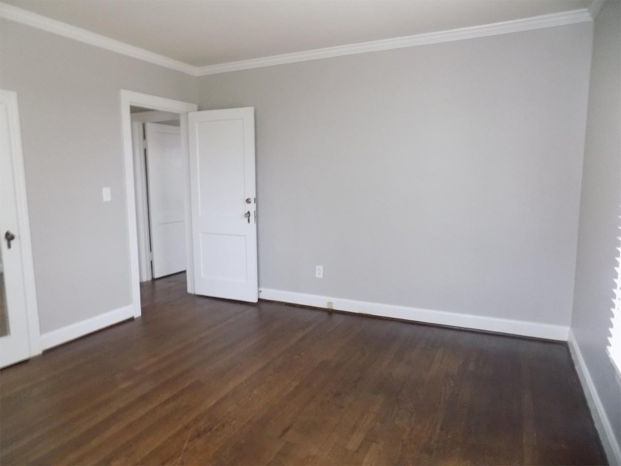 306 Walker St #1 - Photo 7 of 15