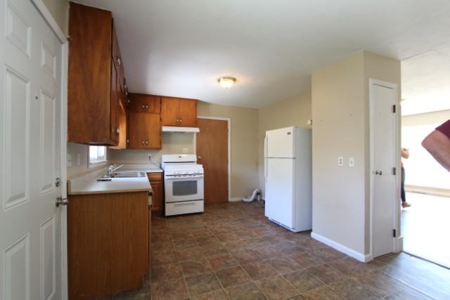 1221 Fair St #1 - Photo 6 of 18