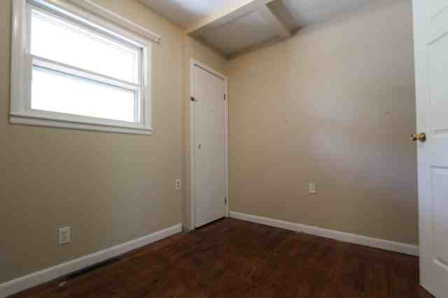 1221 Fair St #1 - Photo 7 of 18