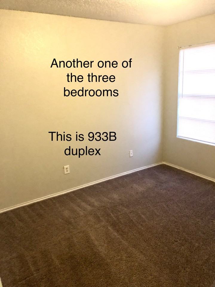 921 Nw Summercrest Blvd Apt A #1 - Photo 3 of 47