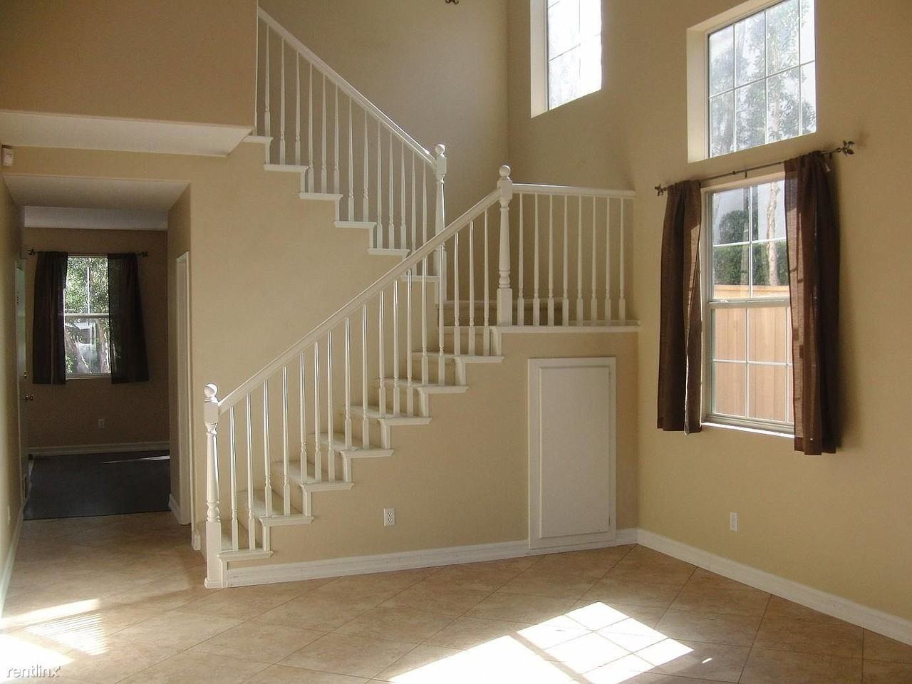 163 Ramona Way - Photo 3 of 9