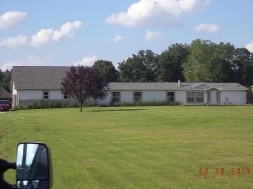 6727 Plumb Rd - Photo 2 of 8