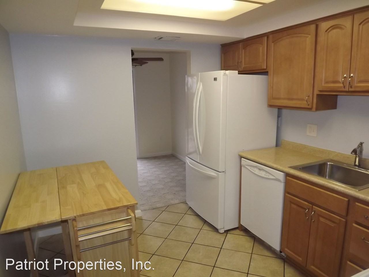 245 Greenfield Ct - Photo 3 of 9