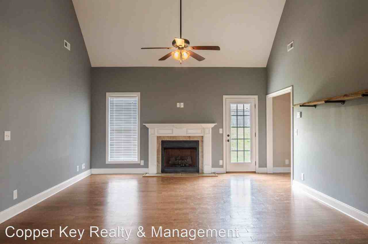 1394 Langdale Ct - Photo 2 of 15