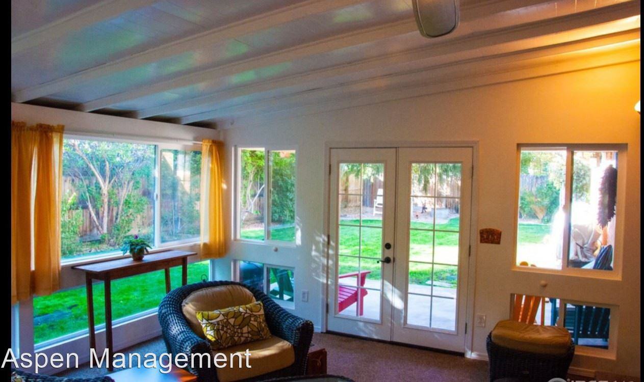 1165 Bellaire St - Photo 2 of 19