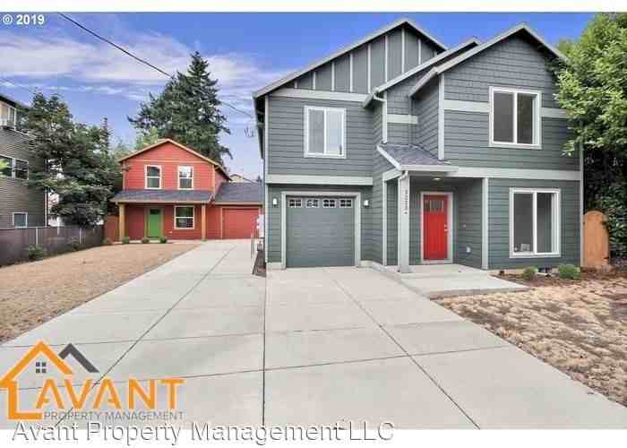 3223 SE 122nd ave - Photo 2 of 13