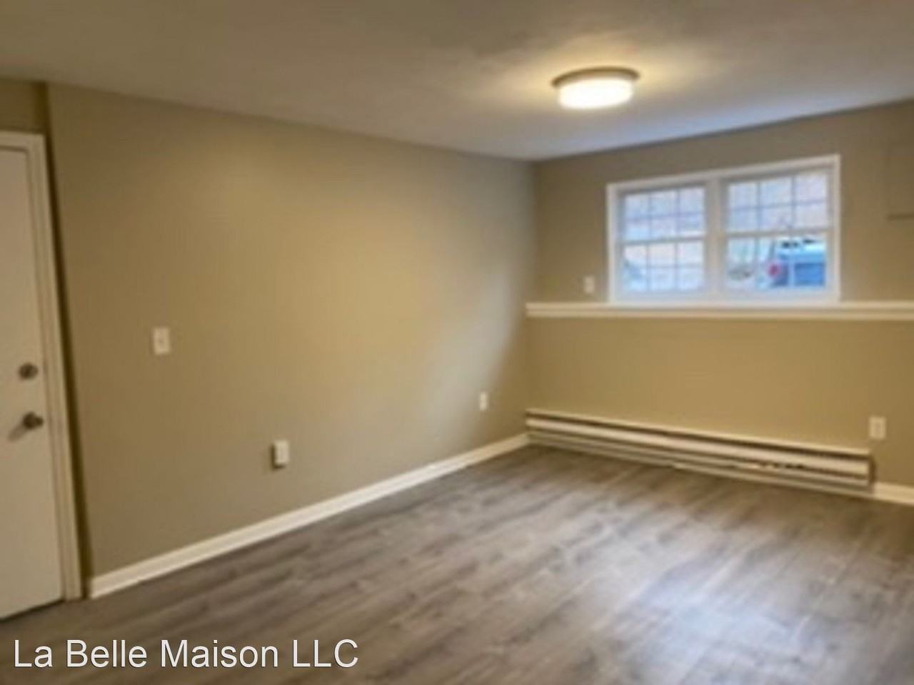 18 Nashua Road - Photo 3 of 5