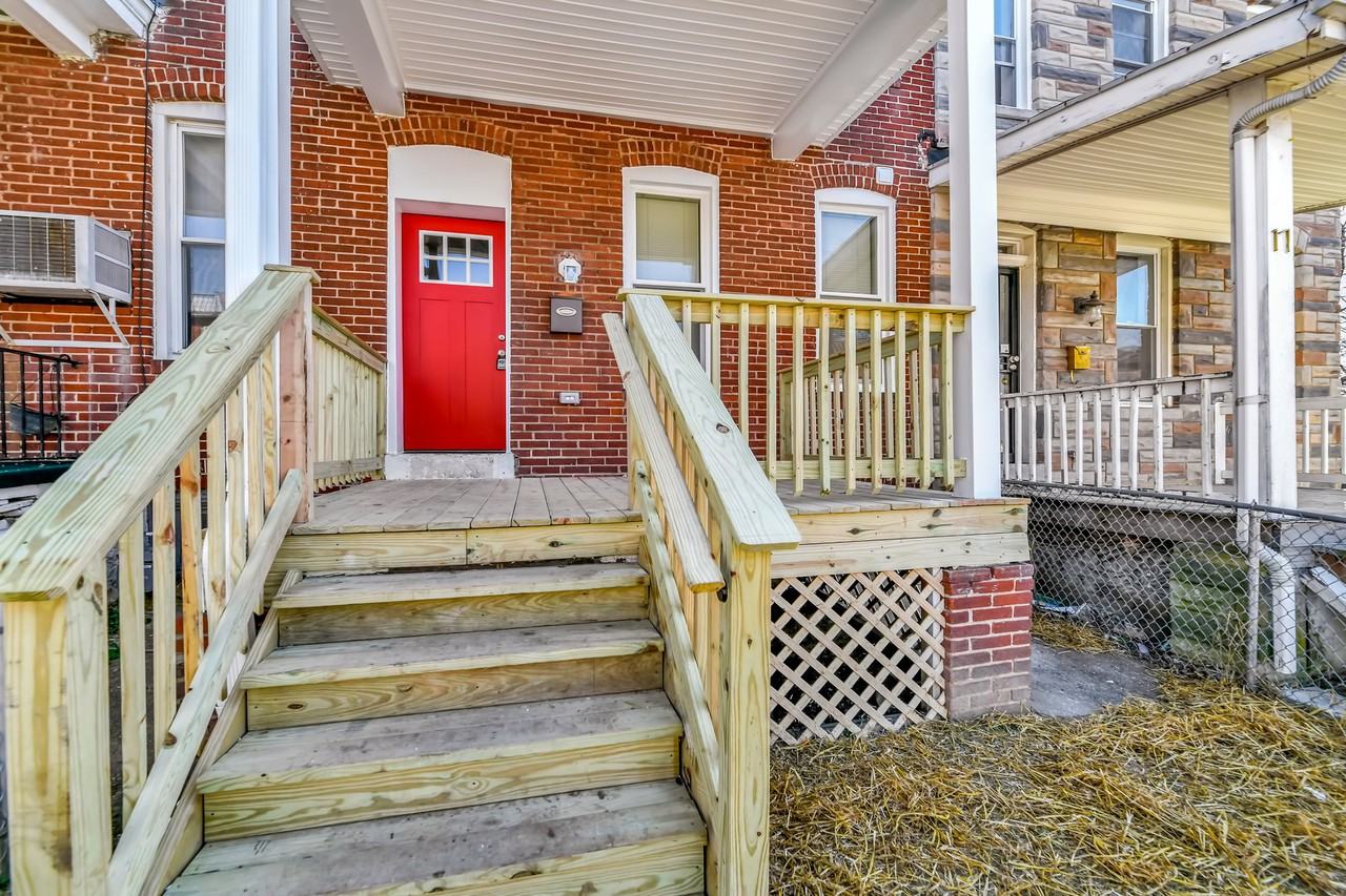19 N Morley St - Photo 2 of 24