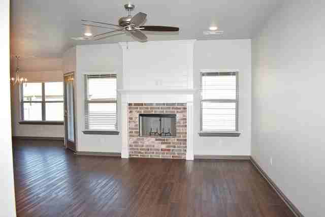 2205 Cates St - Photo 3 of 14