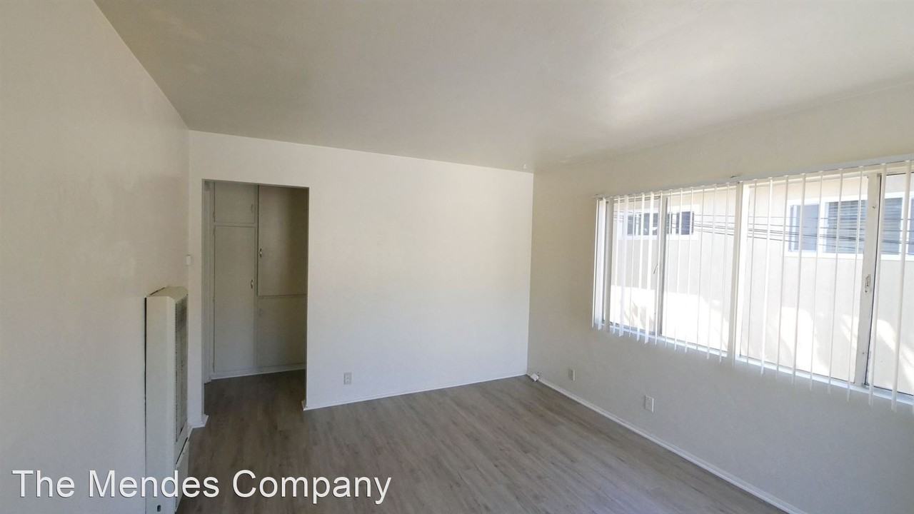 2938-40 Reynard Way - Photo 2 of 7