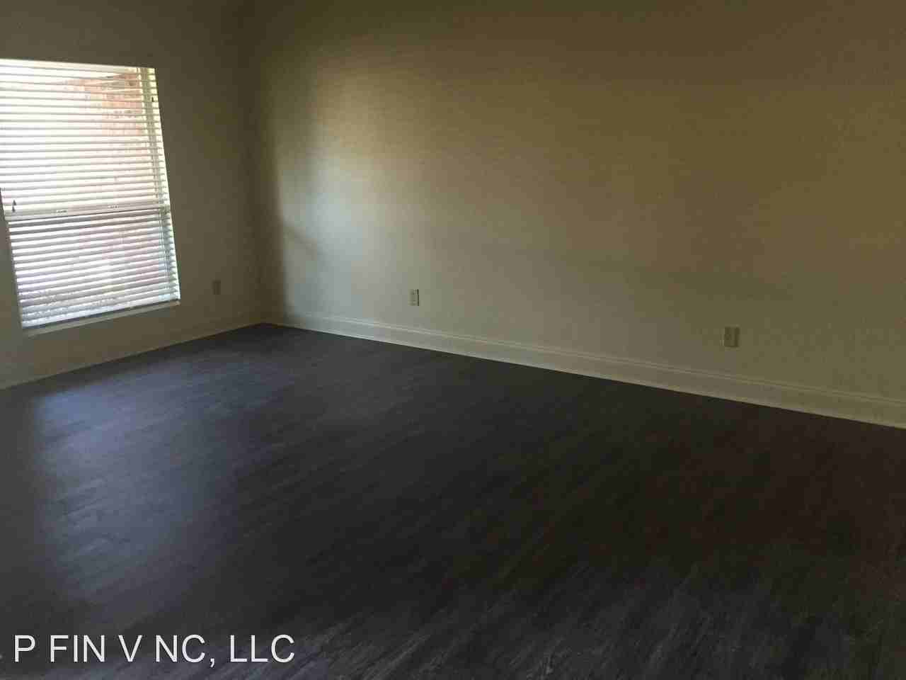 106 Swing Ct - Photo 3 of 18