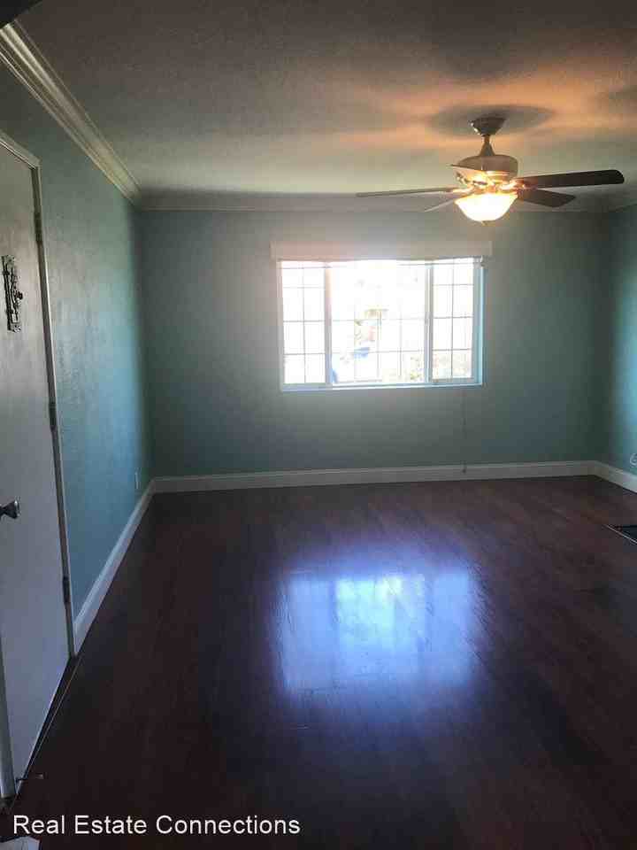 1520 E Saint John St - Photo 2 of 12