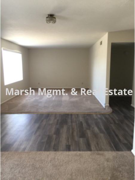 570 W Kiva Ave - Photo 3 of 10