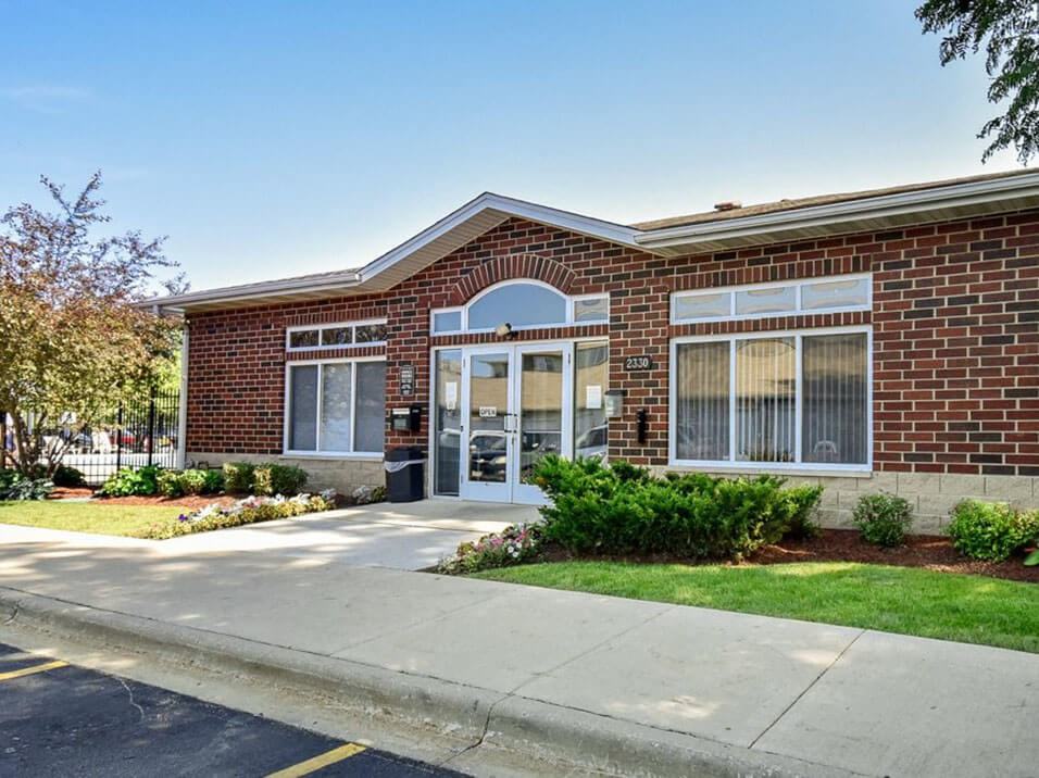 Northgate Apartments 2330 N Samson Way, Waukegan, IL 60087 Zumper