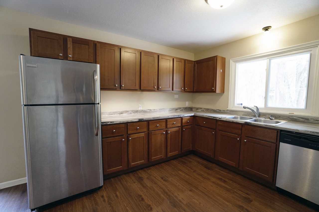 2101 Wuthering Heights Road - Photo 4 of 26