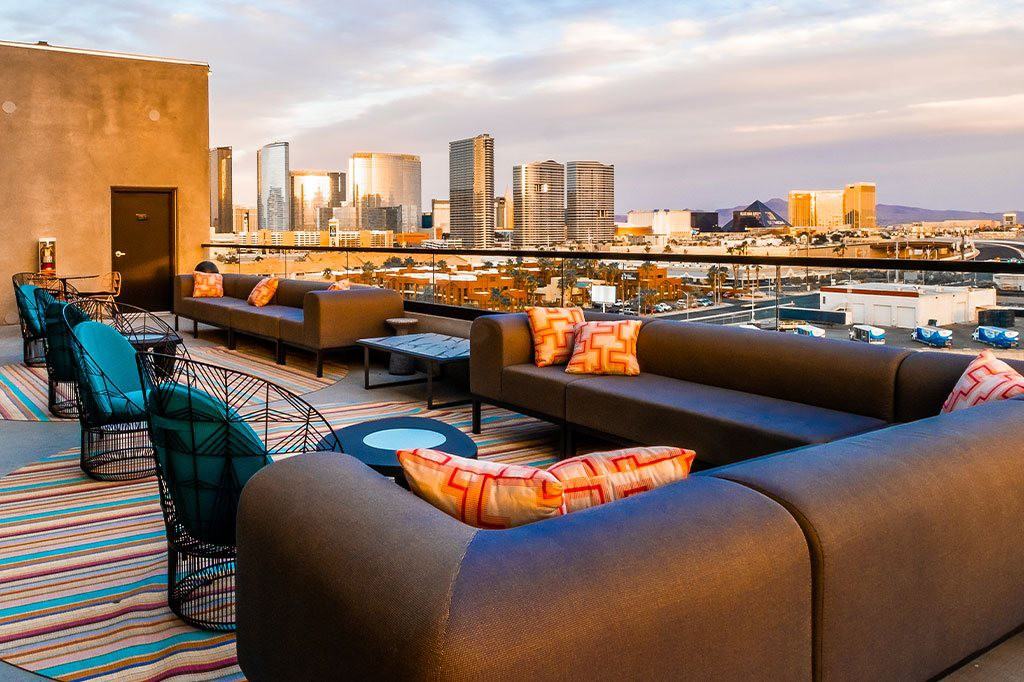 Elysian at the Palms - Photo 5 of 39