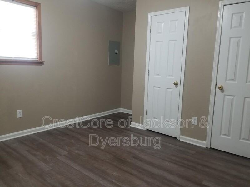 190 Misty Ln - Photo 3 of 8