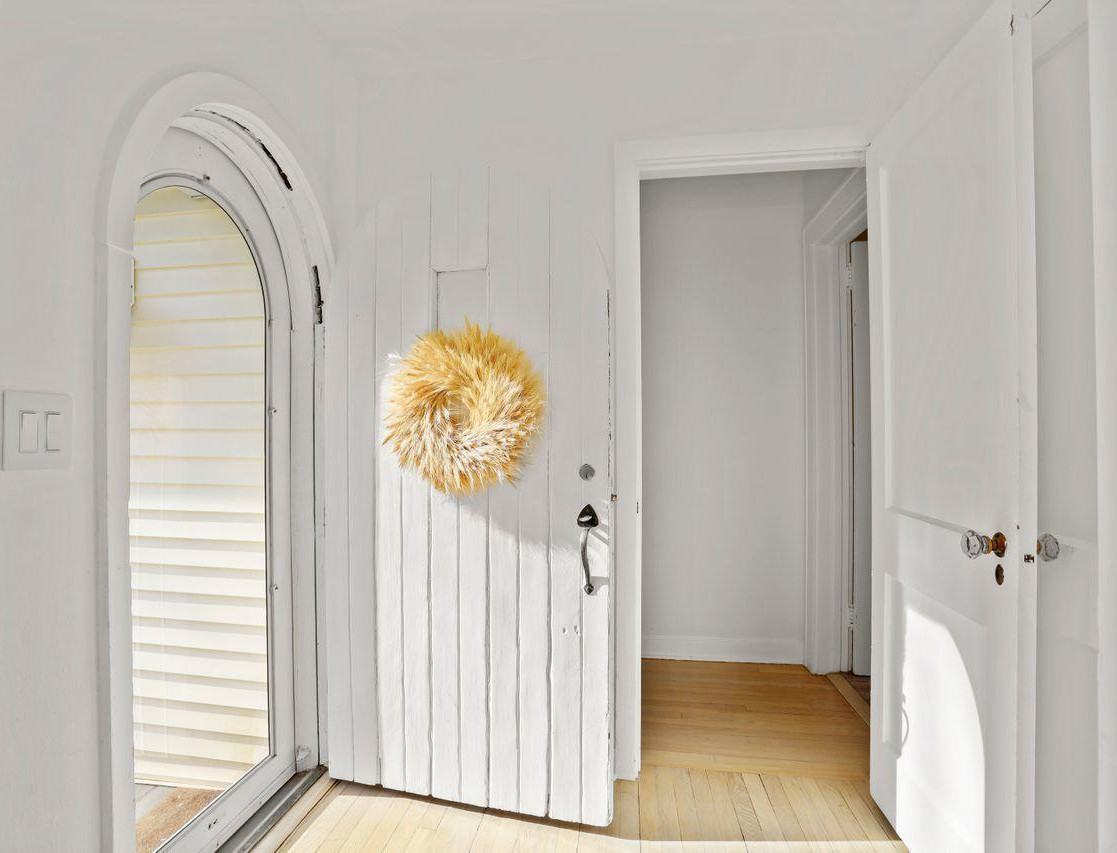 55 Oval Ave - Photo 2 of 29