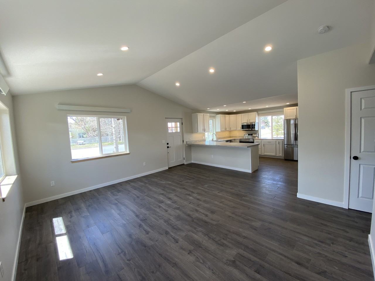 520 N Taylor St #A - Photo 2 of 12