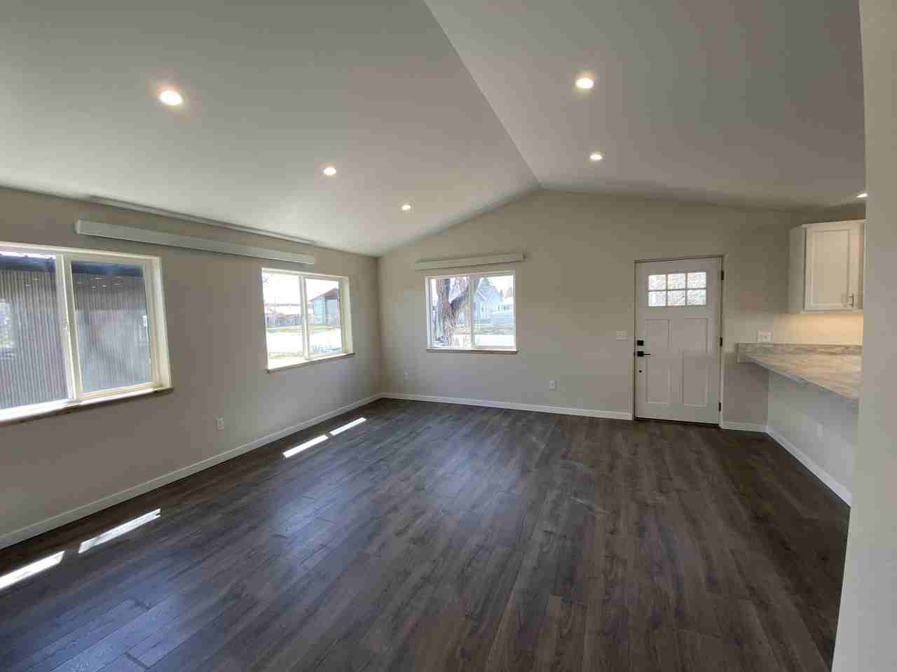 520 N Taylor St #A - Photo 3 of 12