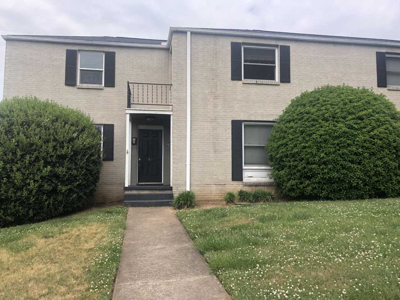 605 University Ridge #1B