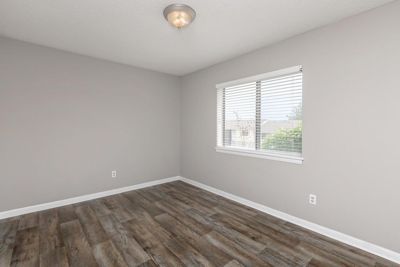 Hickory View Apartments - Photo 6 of 46