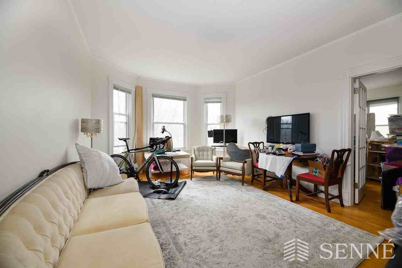 128 Magazine Street #16 - Photo 2 of 8