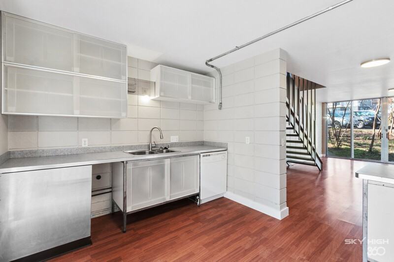 12 12 South Hill Avenue - H4 - Photo 3 of 10
