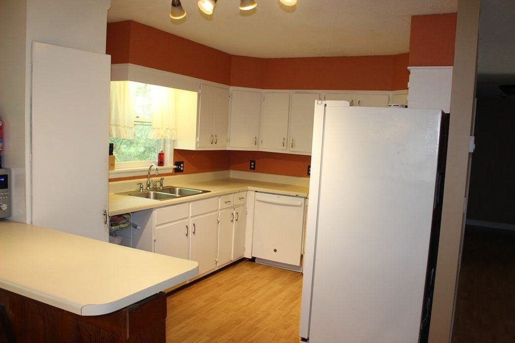Lakeshore Dr #1 - Photo 3 of 21