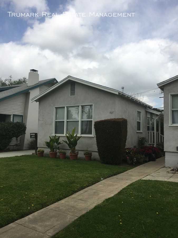 927 E Lexington Dr #A - Photo 3 of 13
