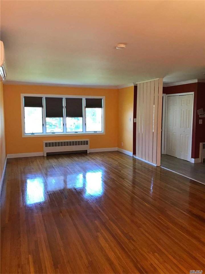 515 Linda Dr - Photo 3 of 10