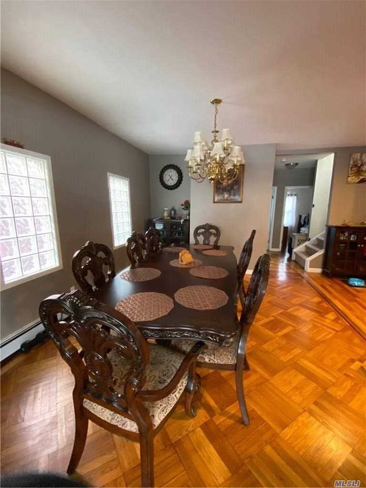 1361 Star Ave - Photo 3 of 8