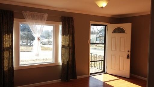 9509 Ridge Ave - Photo 3 of 25