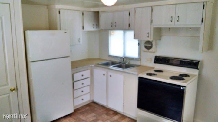 8045 Mcdaniel Dr - Photo 2 of 5