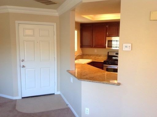 26273 Hanover Ln - Photo 2 of 15