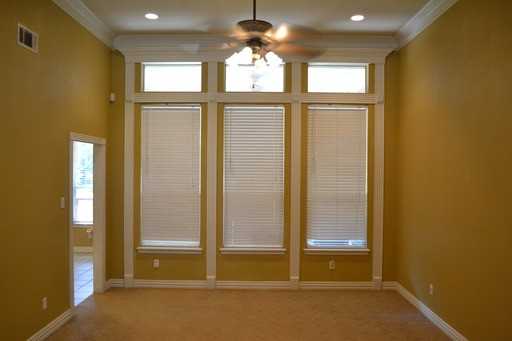 174 Sugartree Cir - Photo 3 of 17