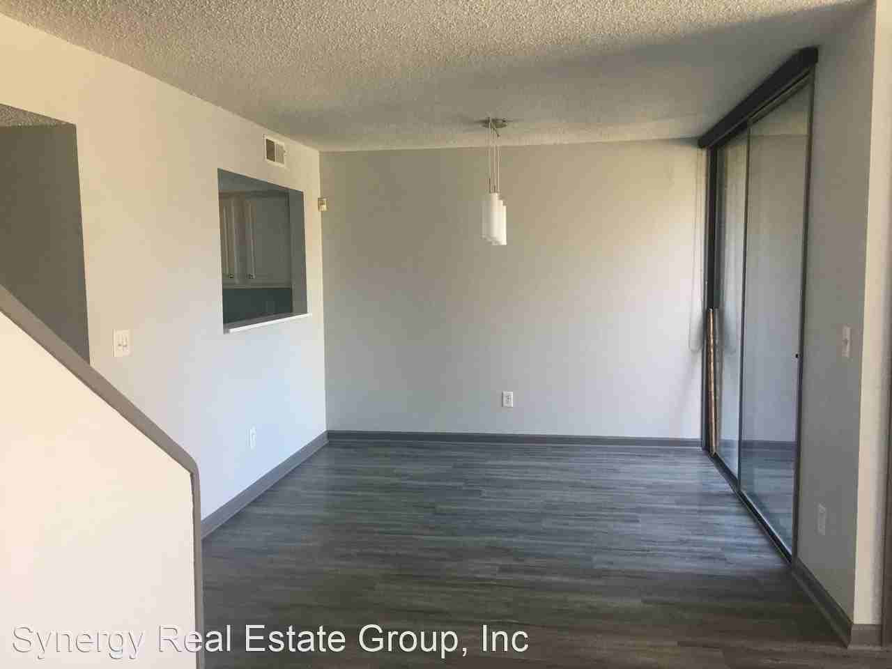 27 Sycamore Ct - Photo 2 of 12