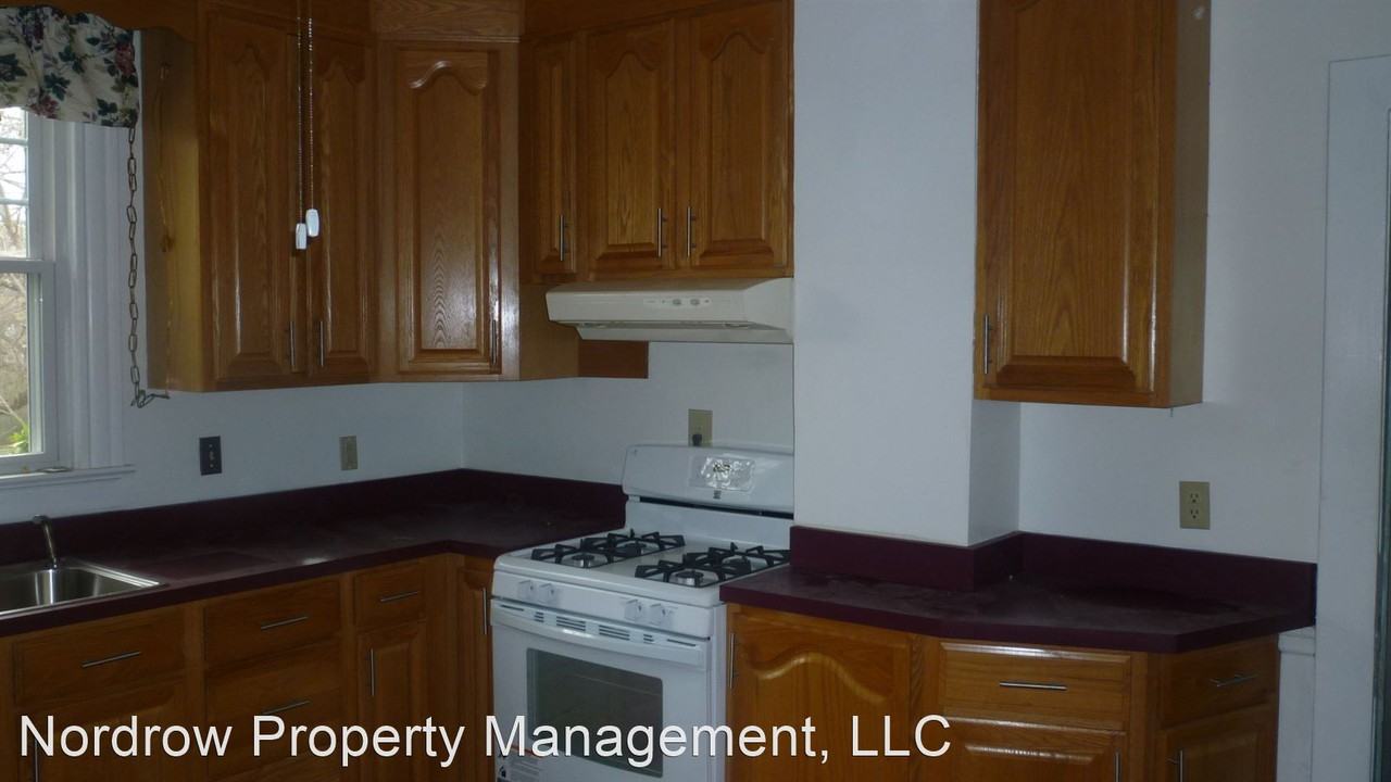 325 Granite Ave - Photo 2 of 8