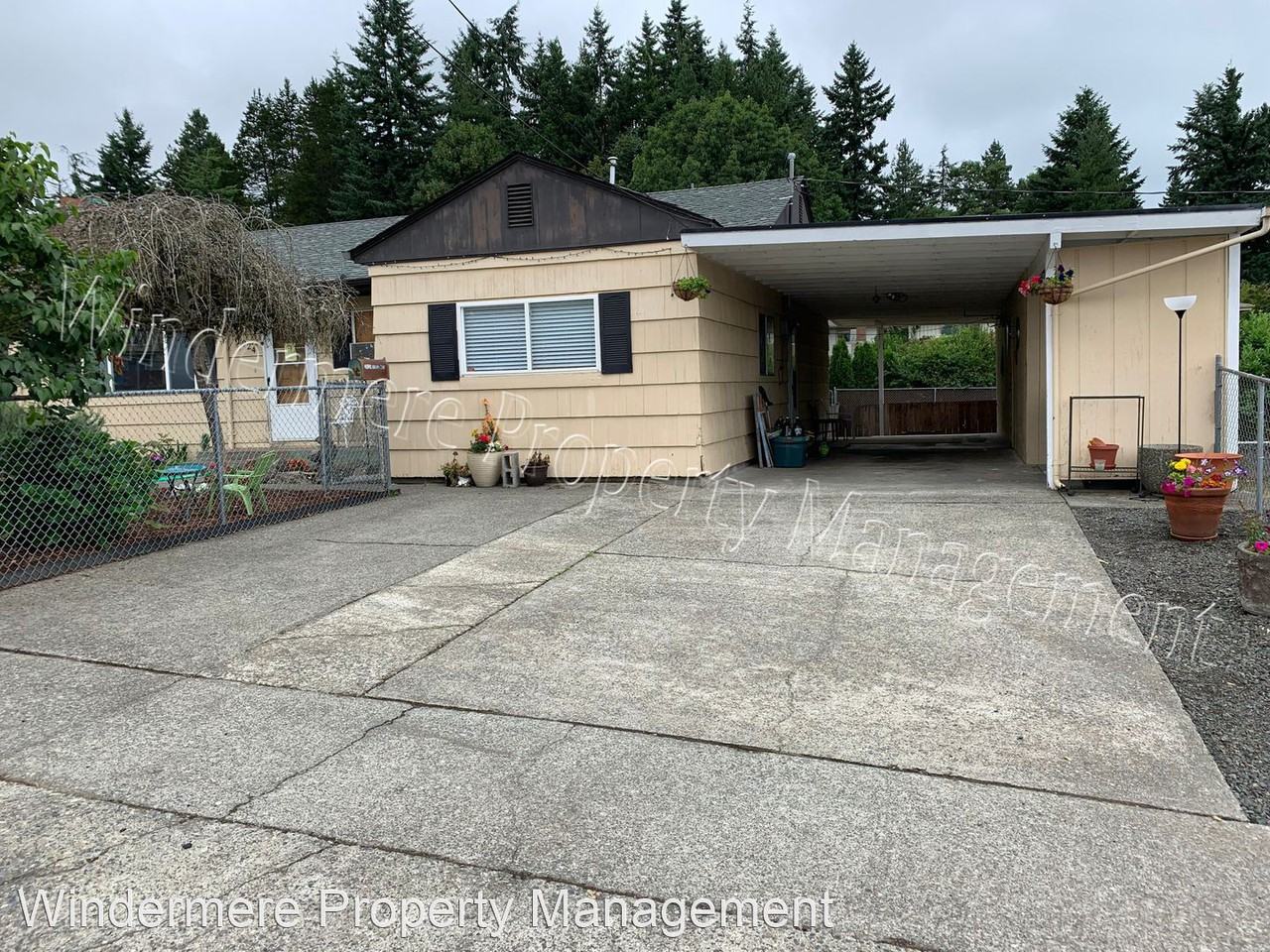 1924 Ne Virginia St - Photo 3 of 15