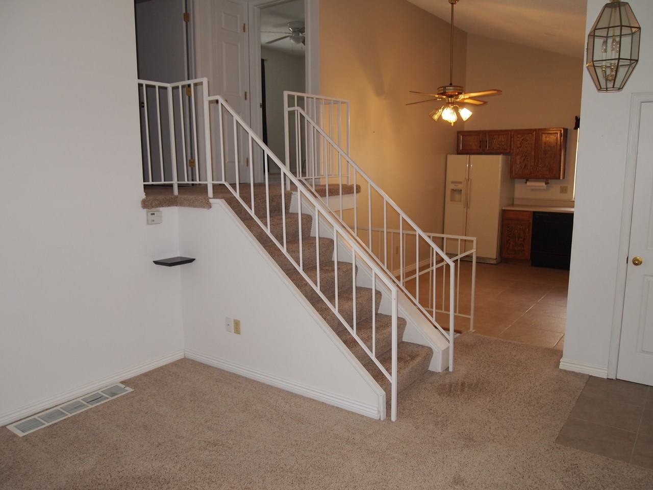 9114 W Monticello Ave - Photo 3 of 13