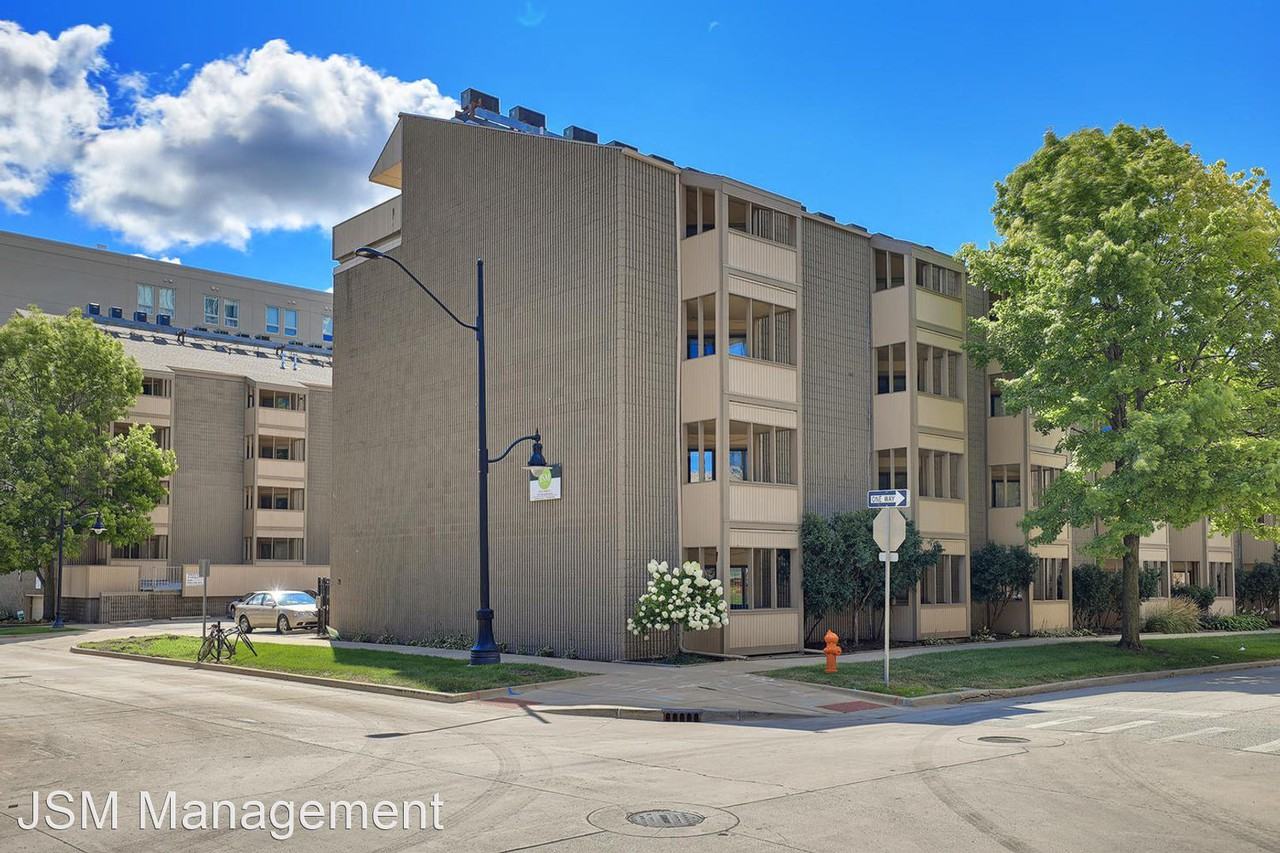 501 E Healey St - Photo 2 of 35