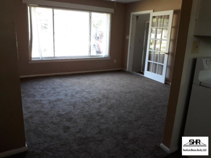 701 Montclair Rd - Photo 3 of 4