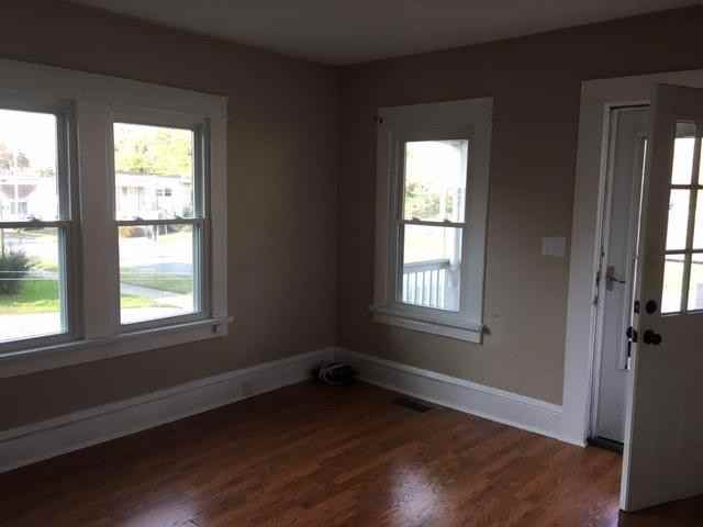 105 Hillcrest Drive - Photo 3 of 6